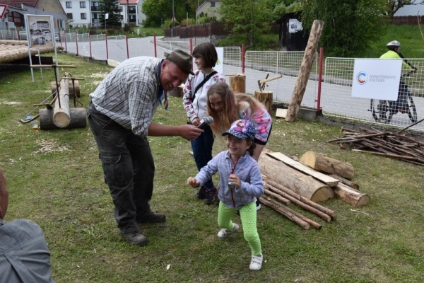 Den-s-vorari-2019-059