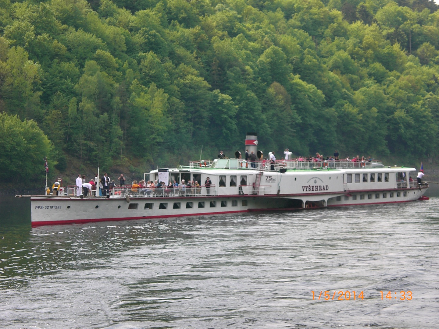 Vltavani na parníku 01.05.2014 foto 088